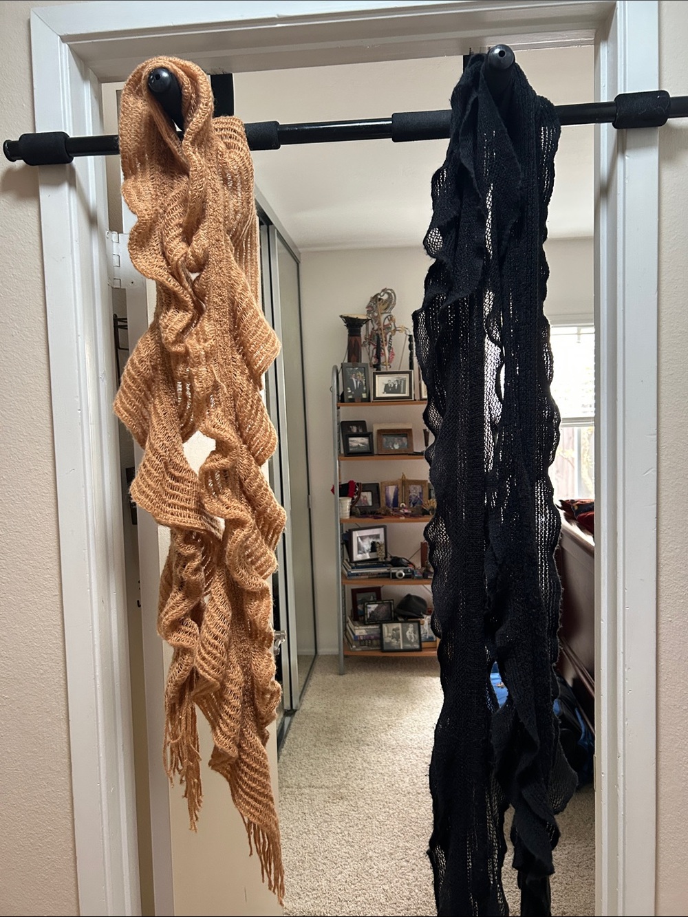 Black and Tan Ruffle Knit Scarves set - Home Art Collection